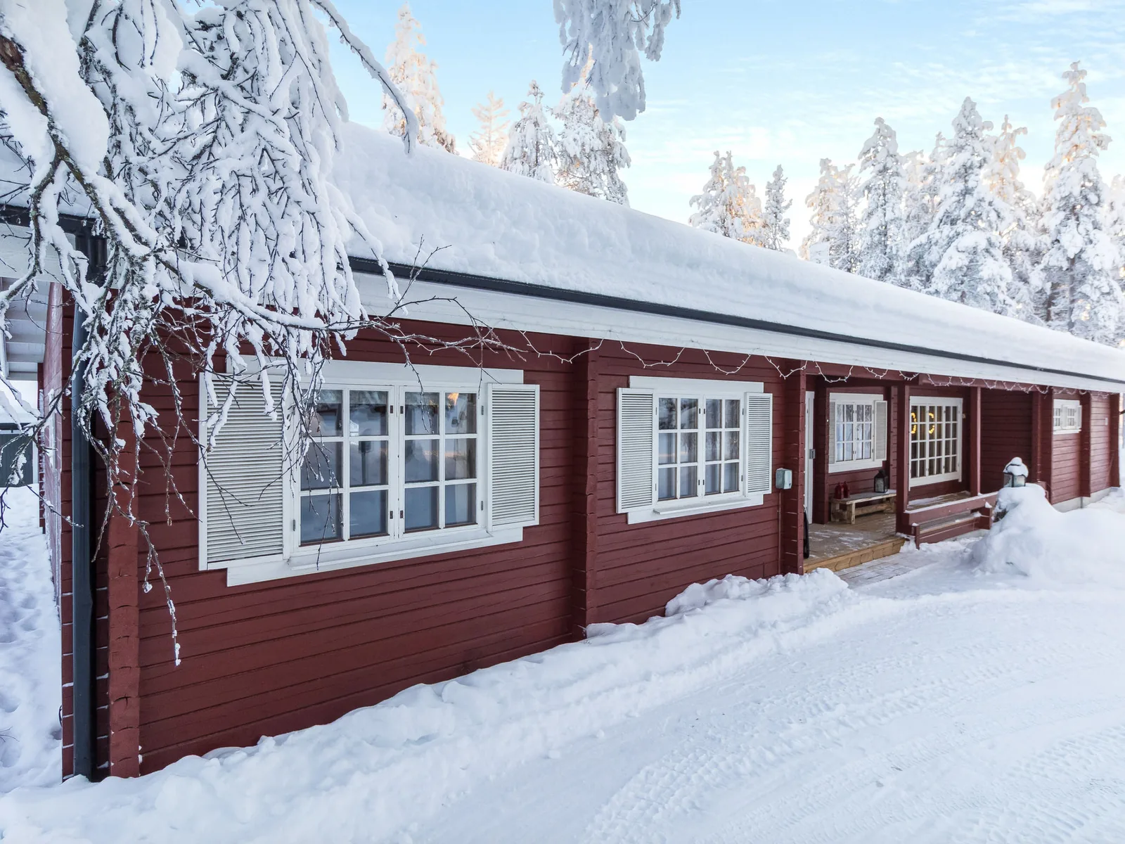Exterior of Saajomaja in Inari